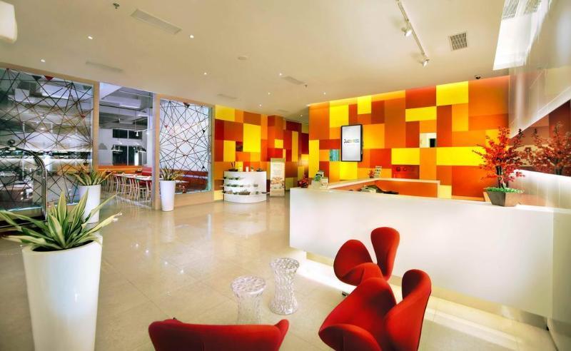 Zuri Express Lippo Cikarang Hotel Bekasi Bagian luar foto